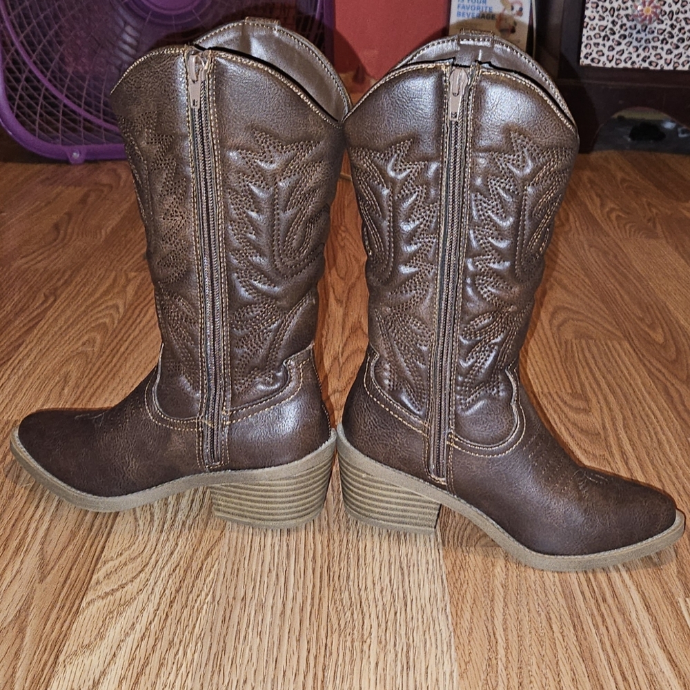 Girls cowgirl boots